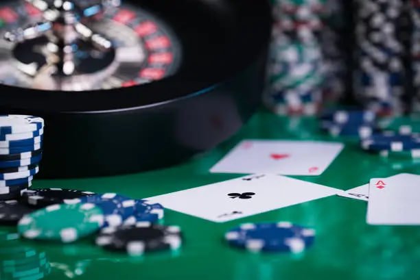 luck slot online slots mobile APP ဖြင့် မြန်မာ member တစ်ဦး free spins bonus ရရှိနေသောပုံ
